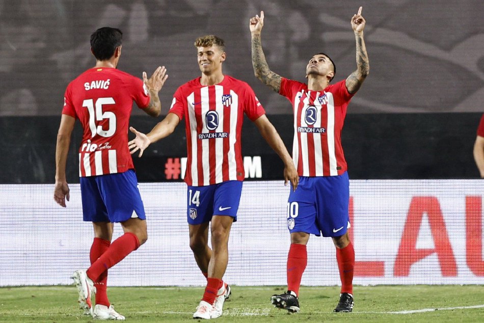 这一历史性 这一历史性